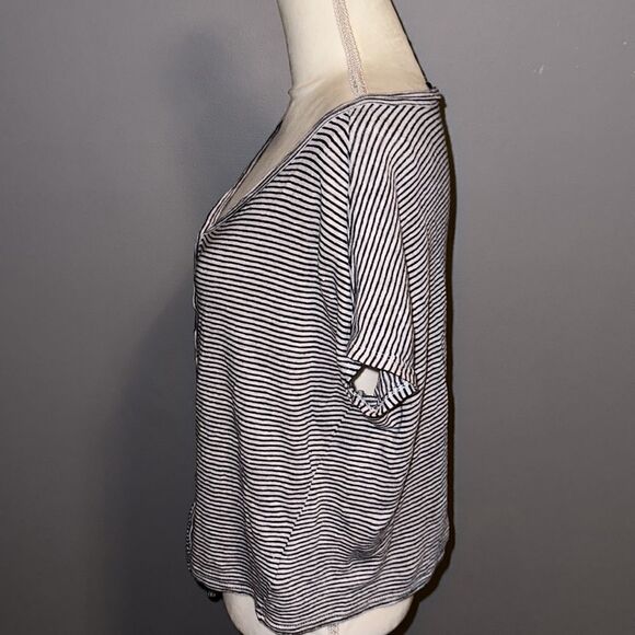 Rachel Zoe Striped Linen Top! - Picture 4 of 9
